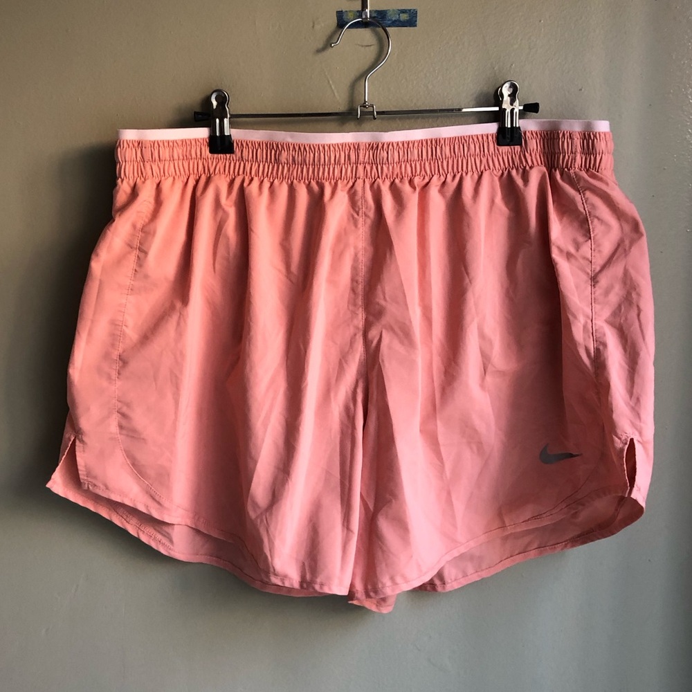Nike Womens Flex Tempo Lux 5” Running Gym Shorts Pink Size: XL